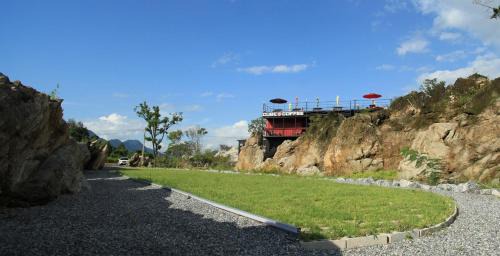 Yeongwol House | Yeongwol cubezone