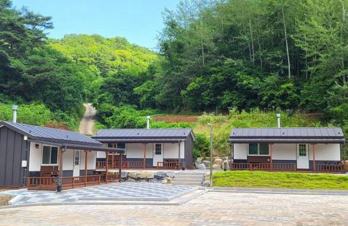 Yeongwol House | Yeongwol Taehwasan Village Experience Pension