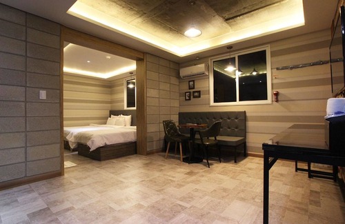 Hak-dong Hotel | Yeosu Hakdong JA Self Check-in Motel