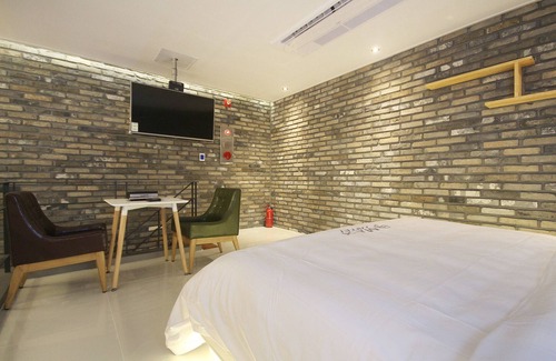 Hak-dong Hotel | Yeosu Max Self Check-in Motel