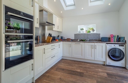 Westleton Apartment | Yew Tree Cottage is a modern eco-cottage