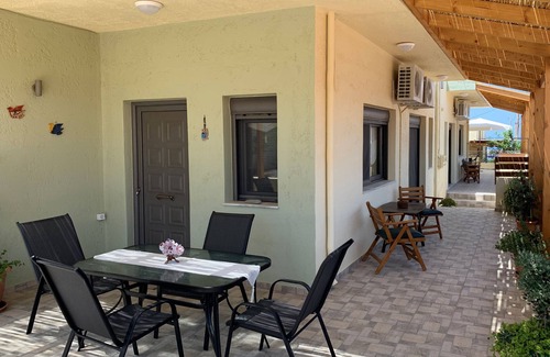Agkisaras Apartment | Yialos Votsalo Seaside Residence by Estia