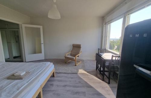 Lappeenranta Apartment | Ylimmän kerroksen yksiö lähellä matkakeskusta