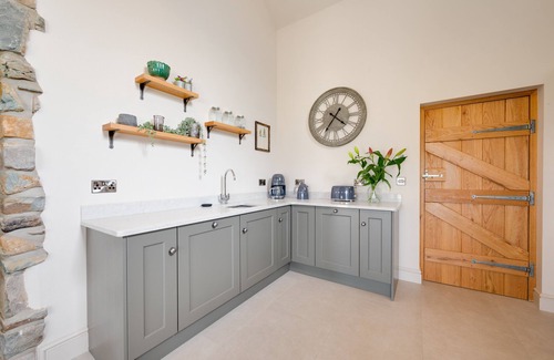 Trawsfynydd House | Ynys Cadno - Three Bedroom House, Sleeps 6
