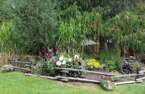 Ashton Creek House | Yogi's Yurt - Miska Haven - Serenity on the Shuswap River in North Okanagan