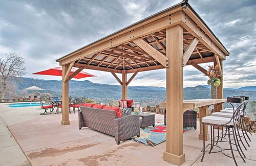 Oakhurst House | Yosemite and Bass Lake Home w/Pool and View