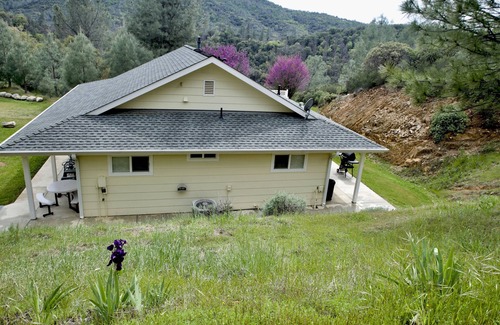 Midpines House | Yosemite Country Cottage~Private~Quiet~Star Gazing~Non-smokers/vapers~No animals