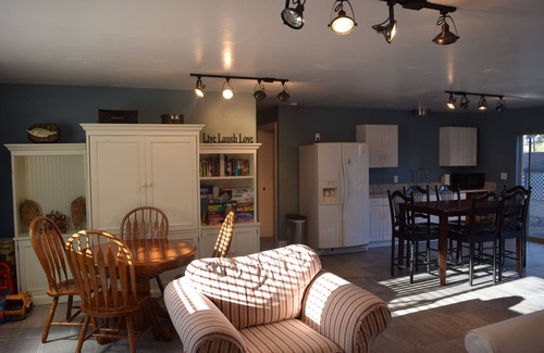 Groveland Cabin | Yosemite, Family-friendly Escape with many amenities inside, outside and nearby