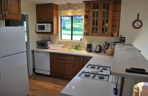 Groveland House | Yosemite is Calling, Low Seasonal rates, 2br/2ba
