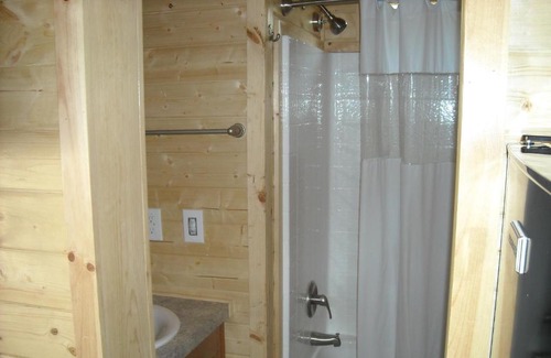 Harden Flat Resort | Yosemite Lakes Cottage 47