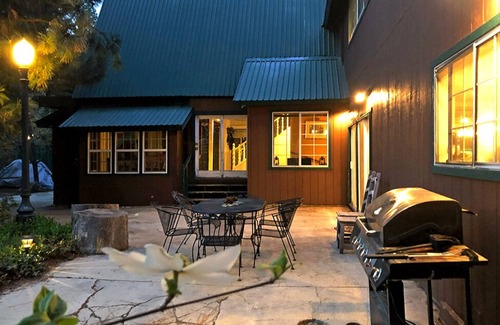 Yosemite West House | Yosemite Mountain Lodge