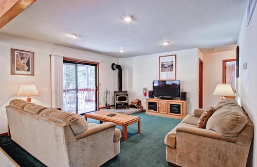Yosemite West House | Yosemite Pines