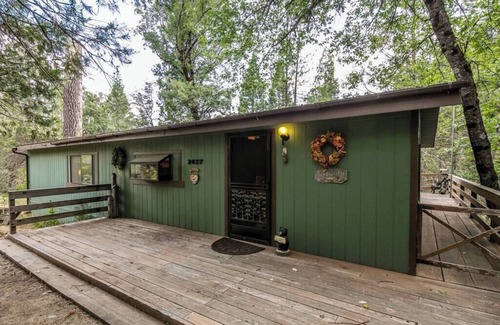 North Wawona Cabin | Yosemite Cabin Summar