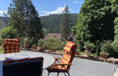 Freudenstadt Apartment | You can expect a bright and very sunny 70 sqm 3 room apartment.
