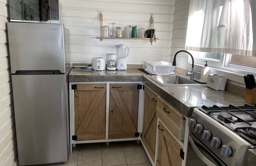 Antoneys Cay Apartment | You cannot beat this location if you want to stay close to the West Bay beach