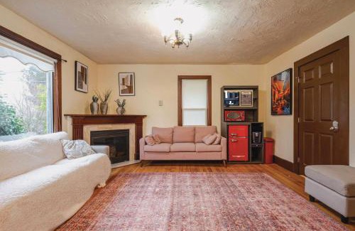 West End House | You Deserve the Best!