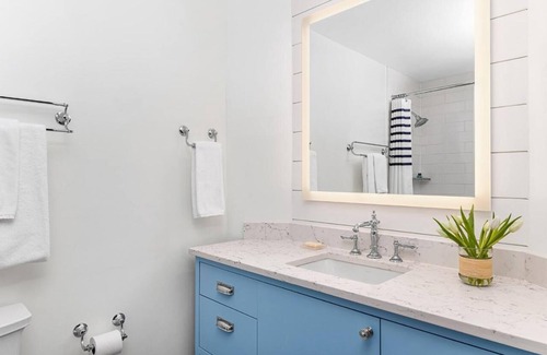 Key West Resort | You Found the One! Approx 4 miles from Duval St. 2 BDRM 2BATH CONDO. SLEEPS 6