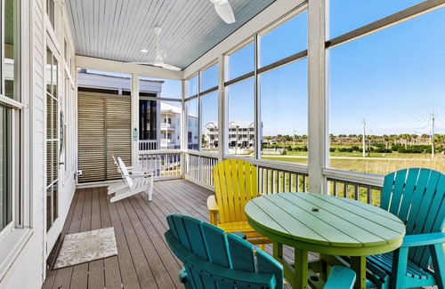Galveston House | You & Me in a Cabin By The Sea - in Beachtown on the East End of Galveston