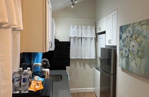 Blue Hills House | You won’t forget your time in this romantic Tiny House w/pool. Gated & Keyless!