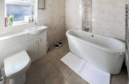 Brigg Cottage | You’ll love the space that offer privacy and comfort for all guests.