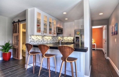San Clemente Condo | 🌺YOUR ACTUAL OCEAN VIEW1 - WALK TO RESTAURANTS & SAND - HUGE DECK🌺
