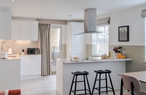 East Walworth Apartment | Your Apartment | Two Bed Apartment with Balcony