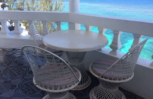 Boscobel Apartment | Your Caribbean Getaway, 20 minutes from Ocho Rios and major attractions!