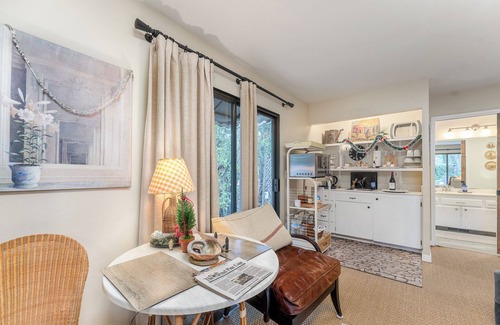 Northeast Carmel Apartment | Your Carmel Destination Retreat, 4/10ths of A Mile To Town. Enjoy!