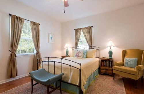 Venable House | Your Centrally Located C-Ville Home Away From Home Vacation Rental