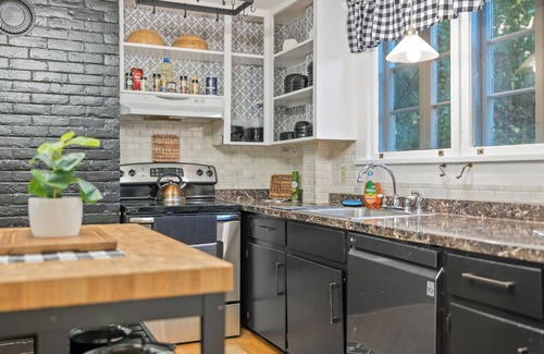 Norwich House | Your Charming 4BR Retreat Home Minutes from Casino Excitement!