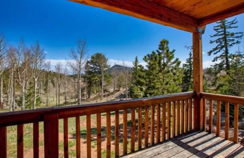 Victor Cabin | Your Colorado Cabin Getaway