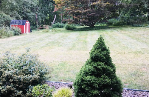 Ross Township House | Your Comfy Home in Pittsburgh with King beds and free parking