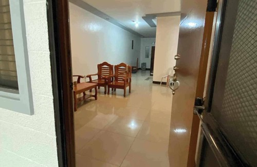 Fairview Apartment | Your cozy getaway awaits in Quezon City at this gorgeous house.With 1 double bed