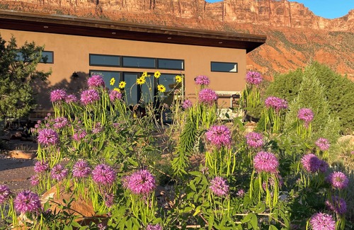 Castle Valley House | Your dream retreat in a private and tranquil 2 bed/2 bath home near Moab, Utah