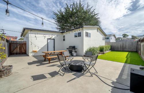 Seaside House | Your Dream Seaside Vacation Charming 2 BDR Home