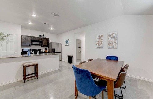 Heidenheimer House | Your Getaway in Temple