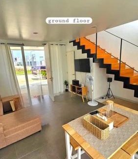 Nasugbu House | Your Happy Place in Batulao Artscapes - 2Br near Twin Lakes Tagaytay