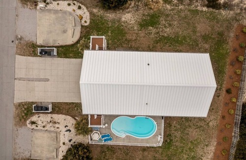 Emerald Isle House | Your Happy Place, just steps to the beach unit West