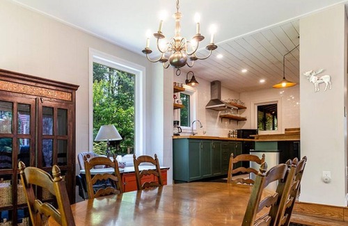 Norland Cottage | Your Holiday Getaway in Ontario - Pool Table, Firepit, Gull River