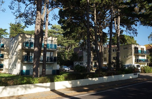 Sandbanks Apartment | Your holiday is just 100m from award winning beaches on Sandbanks peninsular.