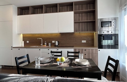 Snipiskes Apartment | Your home: A+ quality Modern Apartment + balcony