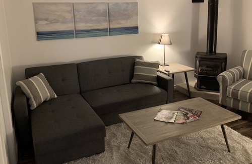 Belleville Apartment | Your home away from home!