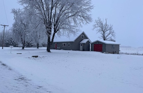 Fowler Cottage | Your home away from home in the Country