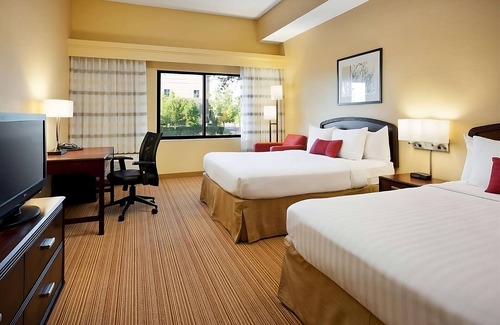 Las Vegas Hotel | Your Home Away From Home! 2 Convenient Units, Pool, Pets Allowed
