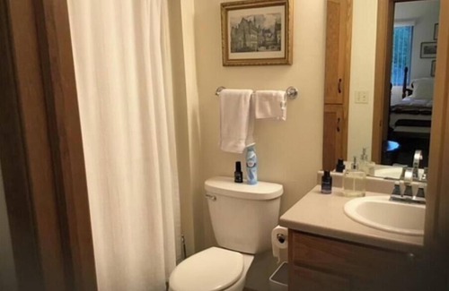 Manitowoc Condo | Your home away from home