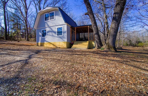 Ozark Cabin | Your home away from home at an adventure friendly park!