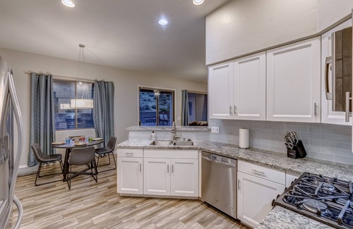 Monterra Knolls House | Your Home Away From Home in the Sunshine! Minutes from great amenities.
