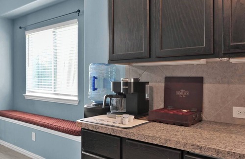 Conroe House | Your peaceable kingdom on the lake in Conroe Texas