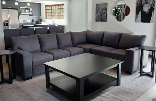San Ramon House | Your Perfect Home Away From Home!