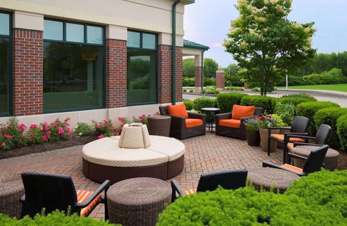Silver Lane House | Your Perfect Stay in Glastonbury: Free WiFi, Pet-Friendly, Indoor Pool, 3 Units